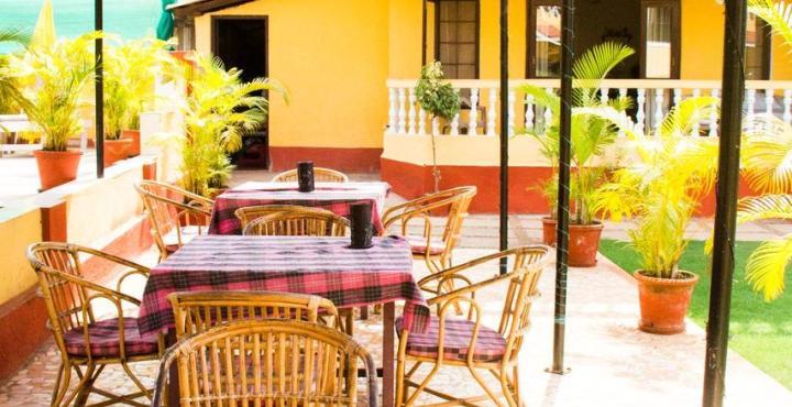Marina Bay Beach Resort Candolim Exterior foto